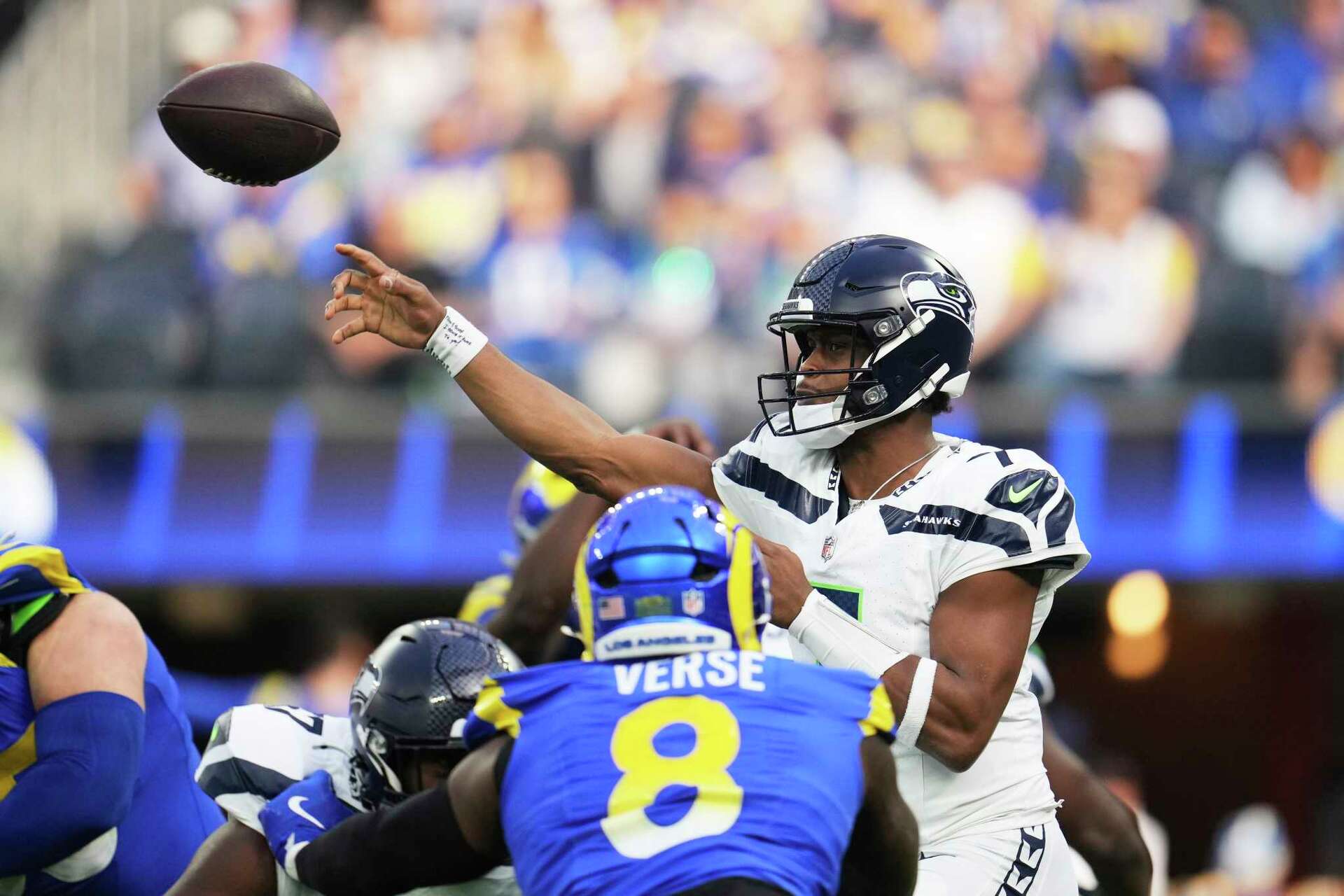 Geno Smith throws career-high 4 TD passes in Seahawks' 30-25 win over ...