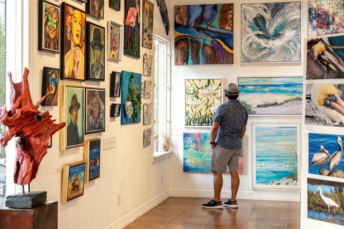 A bimonthly open house throughout Galveston's downtown cultural district, ArtWalk became an important template for the brand-new Galveston Art Week.