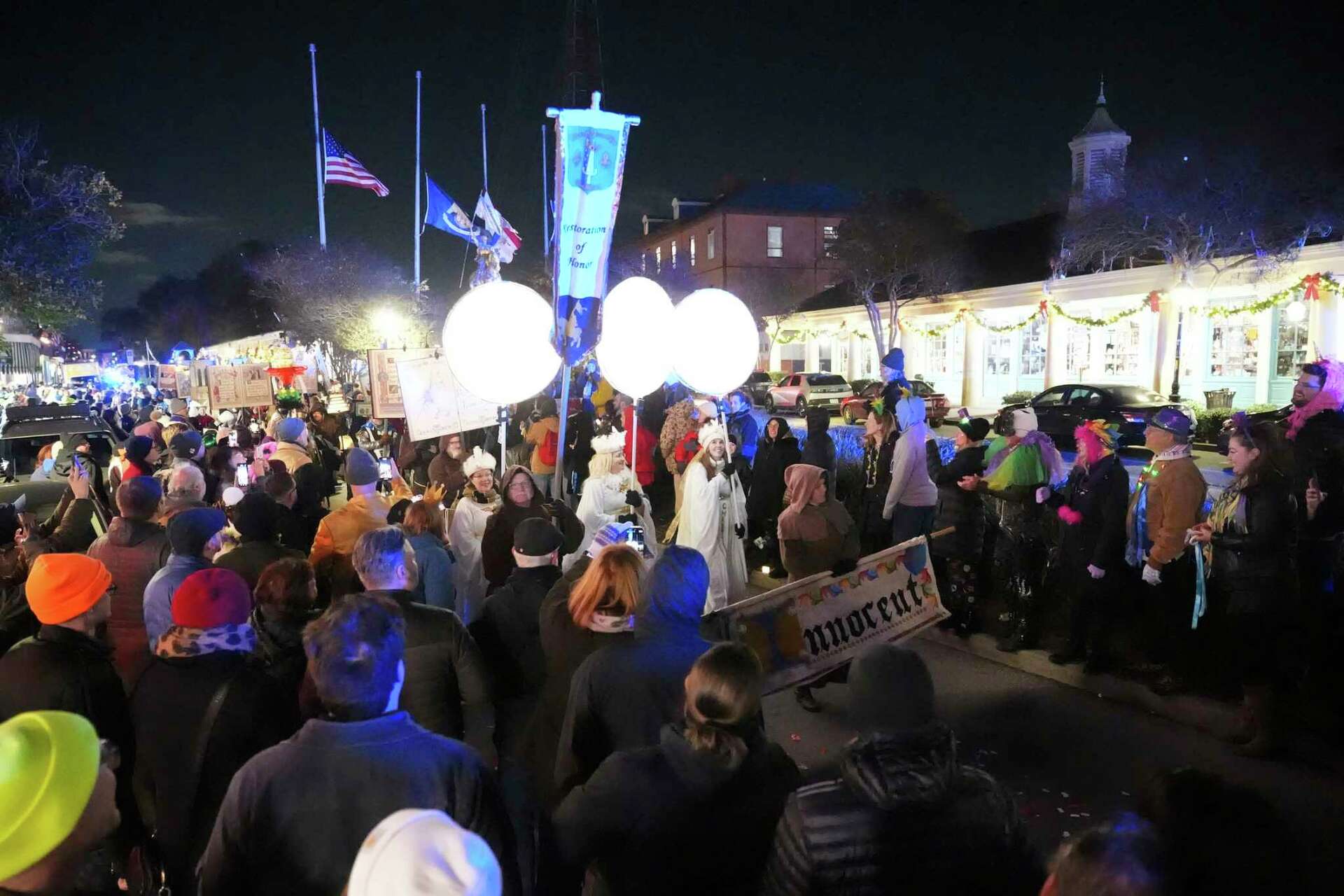 New Orleans holds 1st parade of Carnival season 5 days after deadly