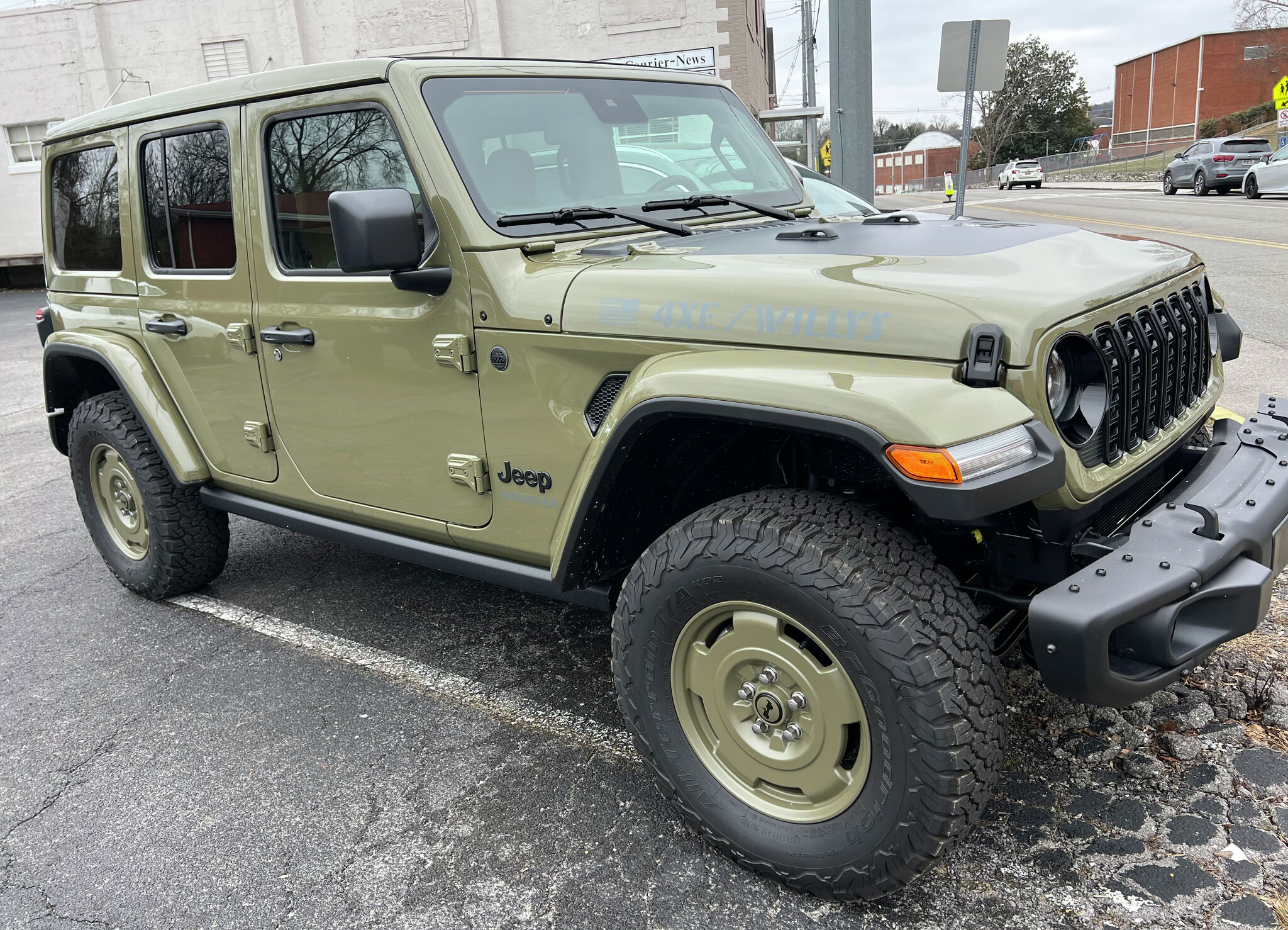 Jeep rolls out special Wrangler 4xe Willys ’41 hybrid model for 2025