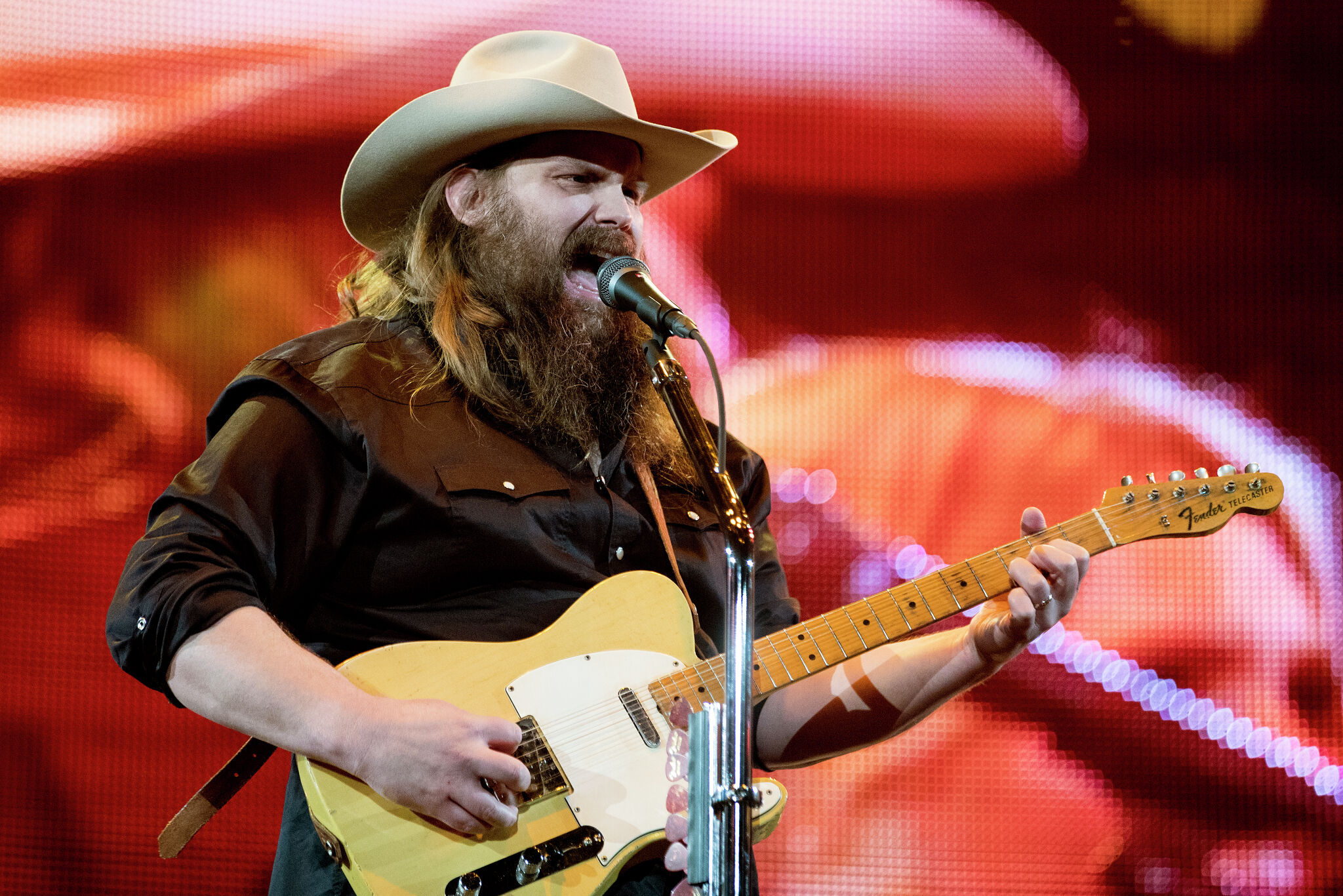Country star Chris Stapleton 2025 tour hitting Chicago and St. Louis