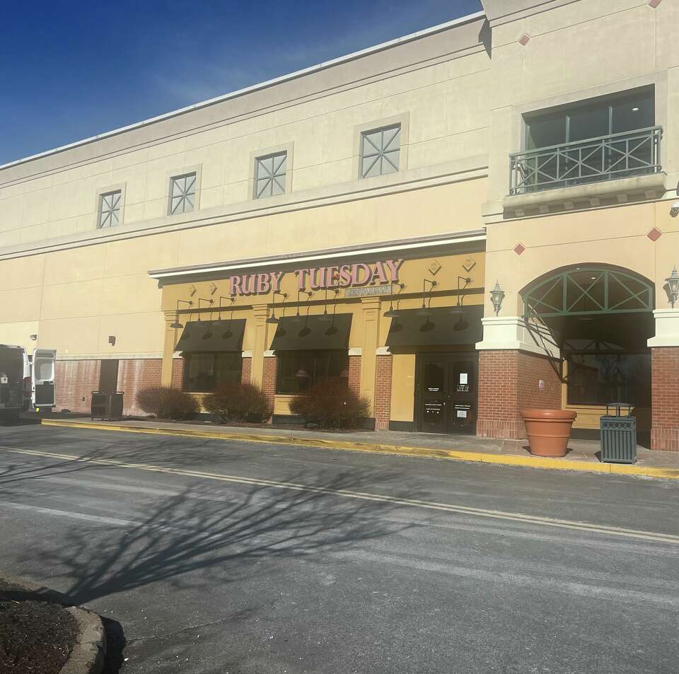 Ruby Tuesday closes restaurant in the Meriden Mall, leaving two in CT