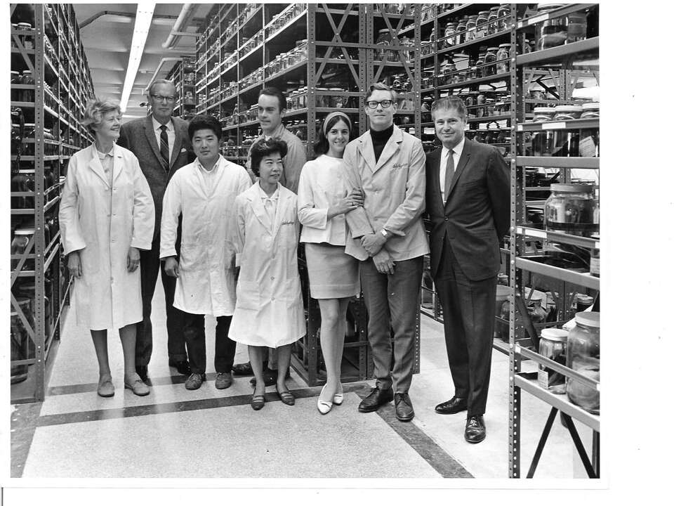 Bill Eschmeyer, developer of definitive fish database, dies at 85