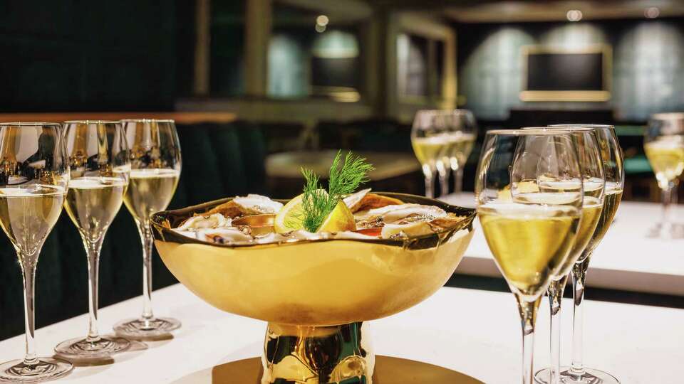 Domaine Carneros is now offering a oysters and bubbles pairing in a swanky new lounge.