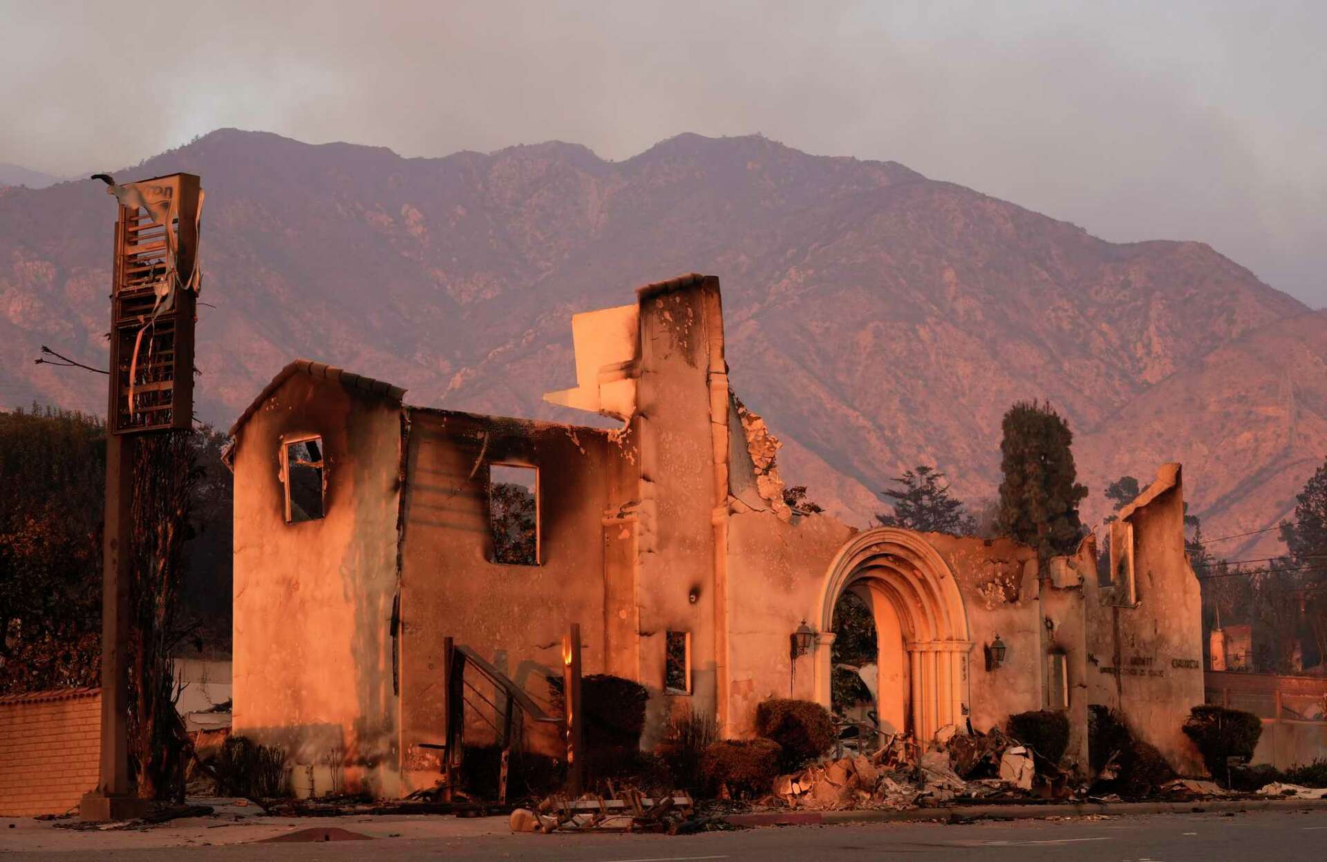 Saving Torah scrolls and saying prayers, Los Angeles fires leave ...