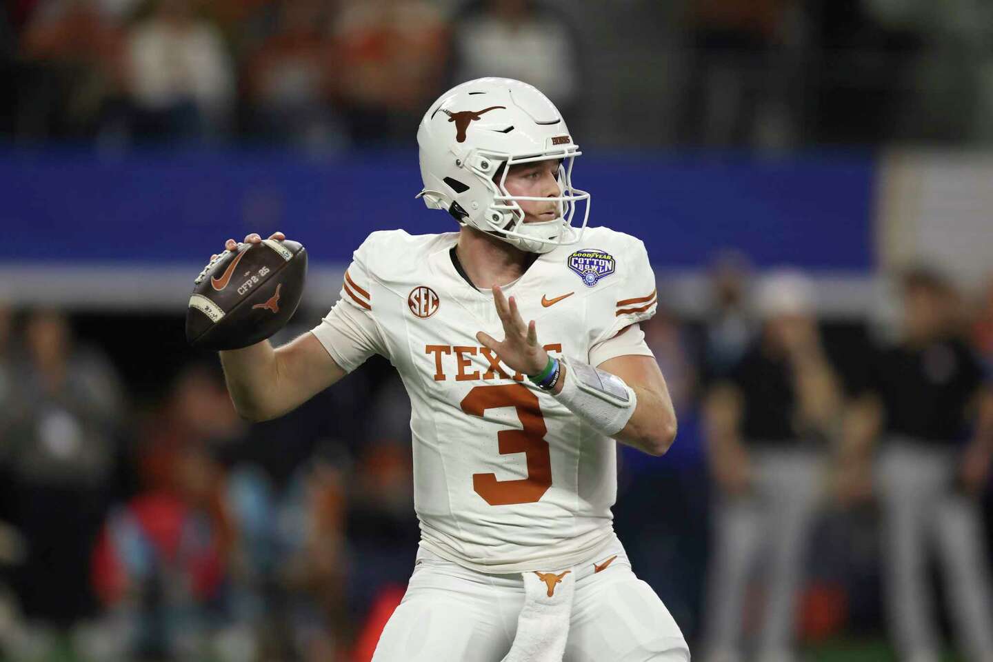 Texas QB Quinn Ewers declares for NFL draft as program ushers in Arch ...