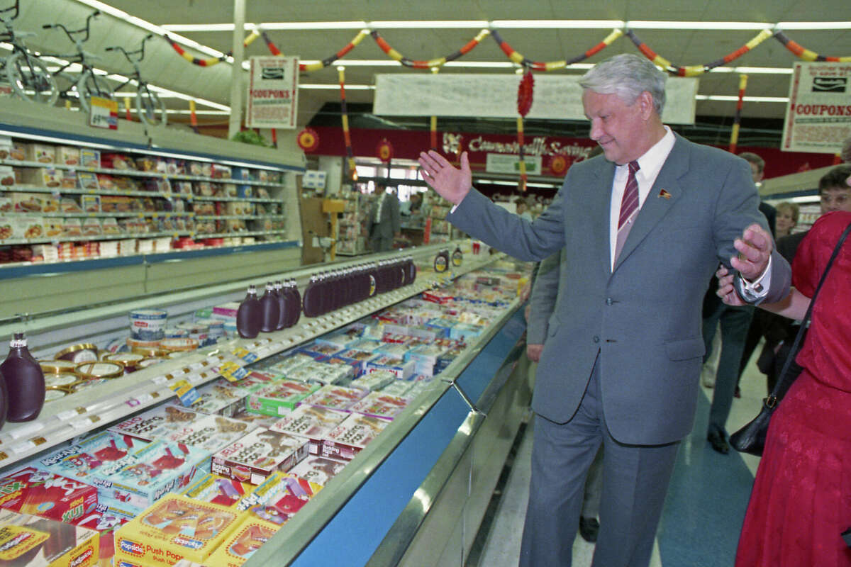 09/16/1989 - Boris Yeltsin and a handful of Soviet companions made an unscheduled 20-minute visit to a Randall’s Supermarket after touring the Johnson Space Center. Between trying free samples of cheese and produce and staring at the frozen food selections, Yeltsin roamed the aisles of Randall’s nodding his head in amazement. 