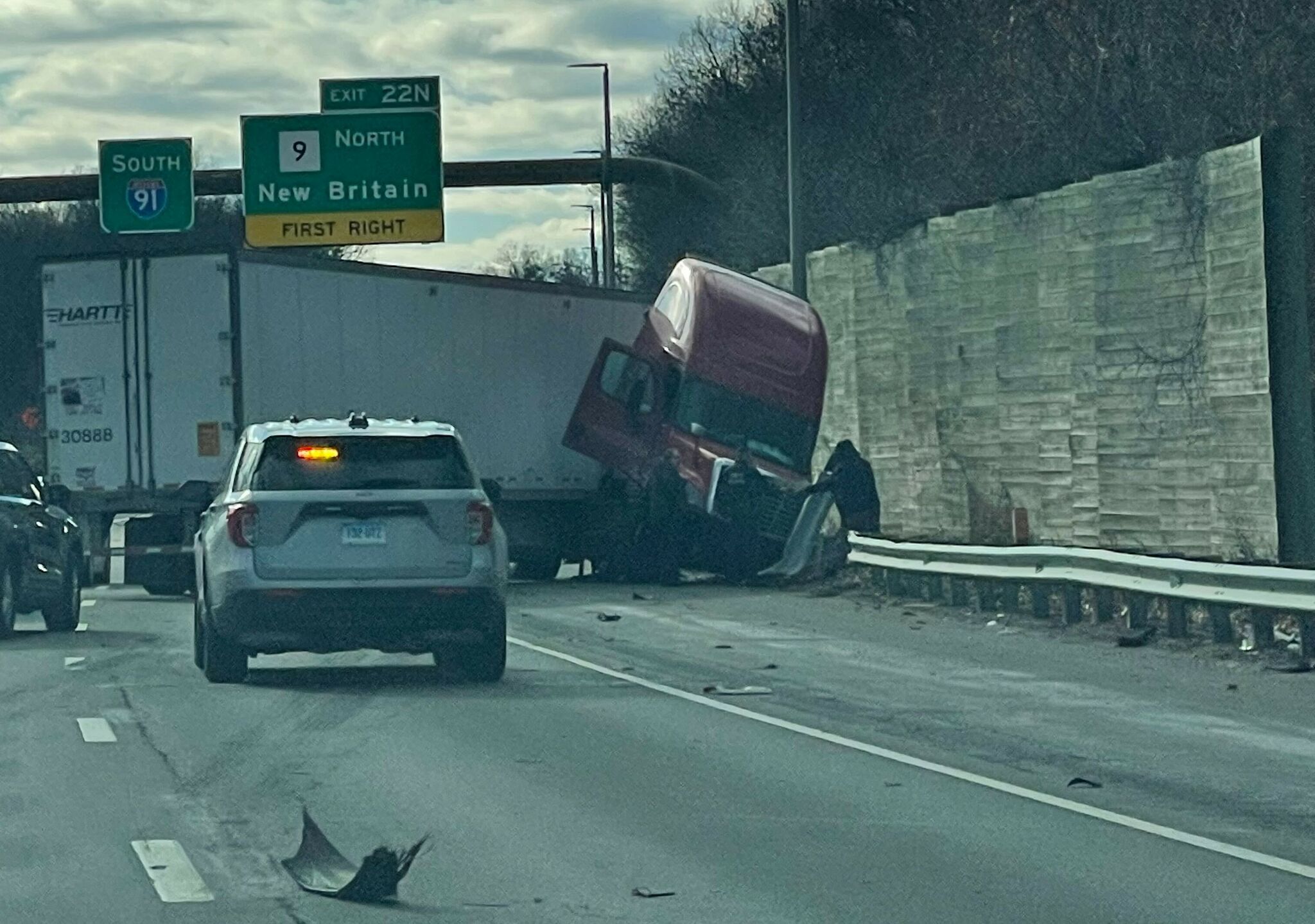I-91 lanes reopen in Rocky Hill after tractor-trailer crash, DOT says