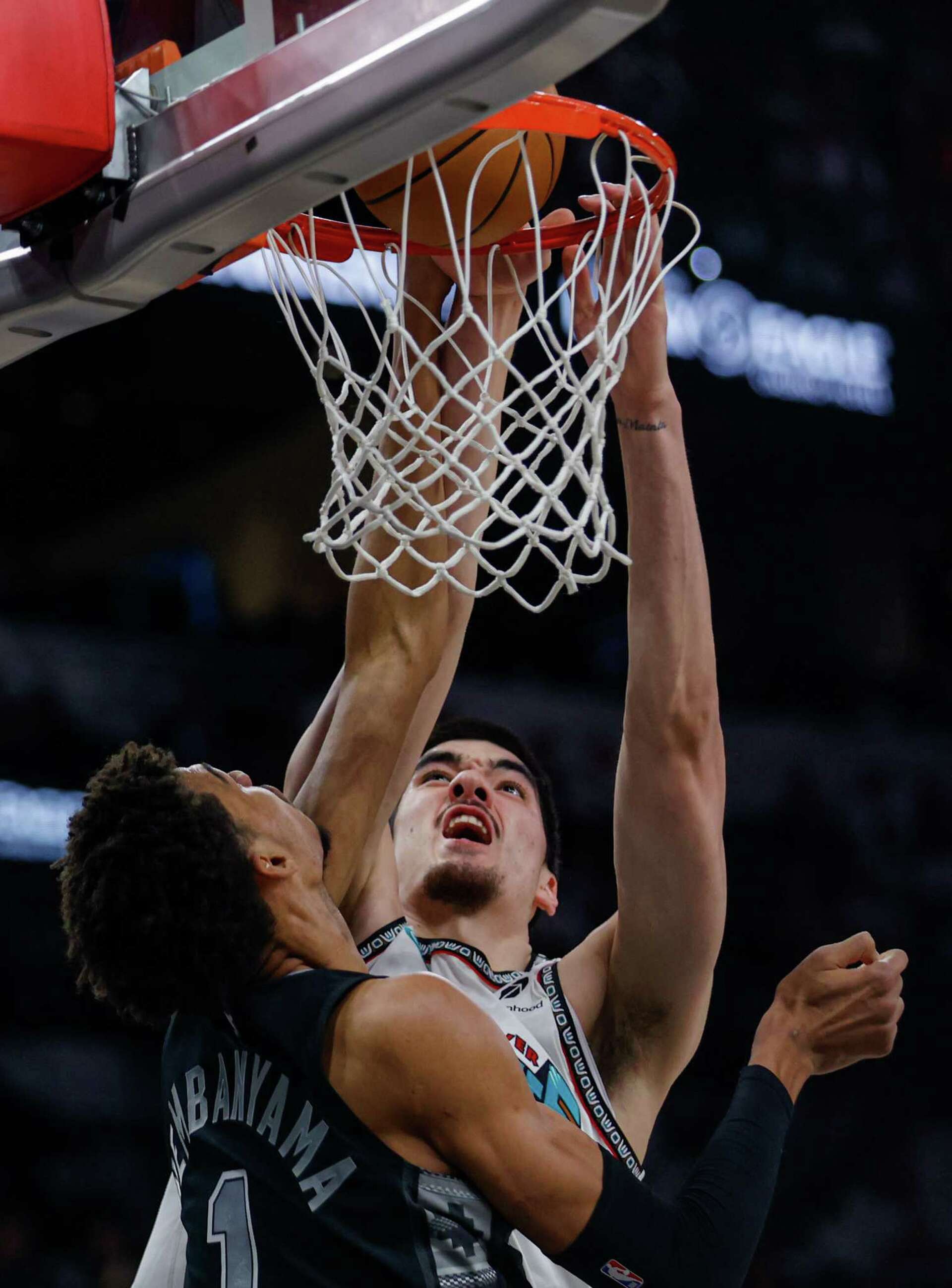 3 takeaways as Spurs falter late against Memphis Grizzlies