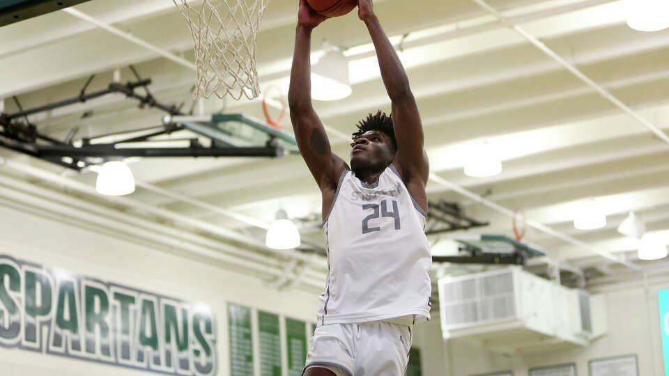 St. Joseph-Santa Maria senior Tounde Yessoufou is making his third appearance at the De La Salle Martin Luther King Jr. Classic.