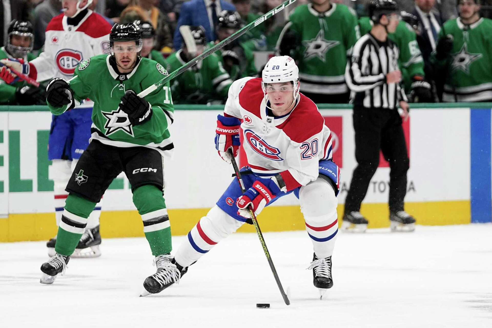 Newhook and Dobes propel surging Canadiens to 3-1 win over Stars