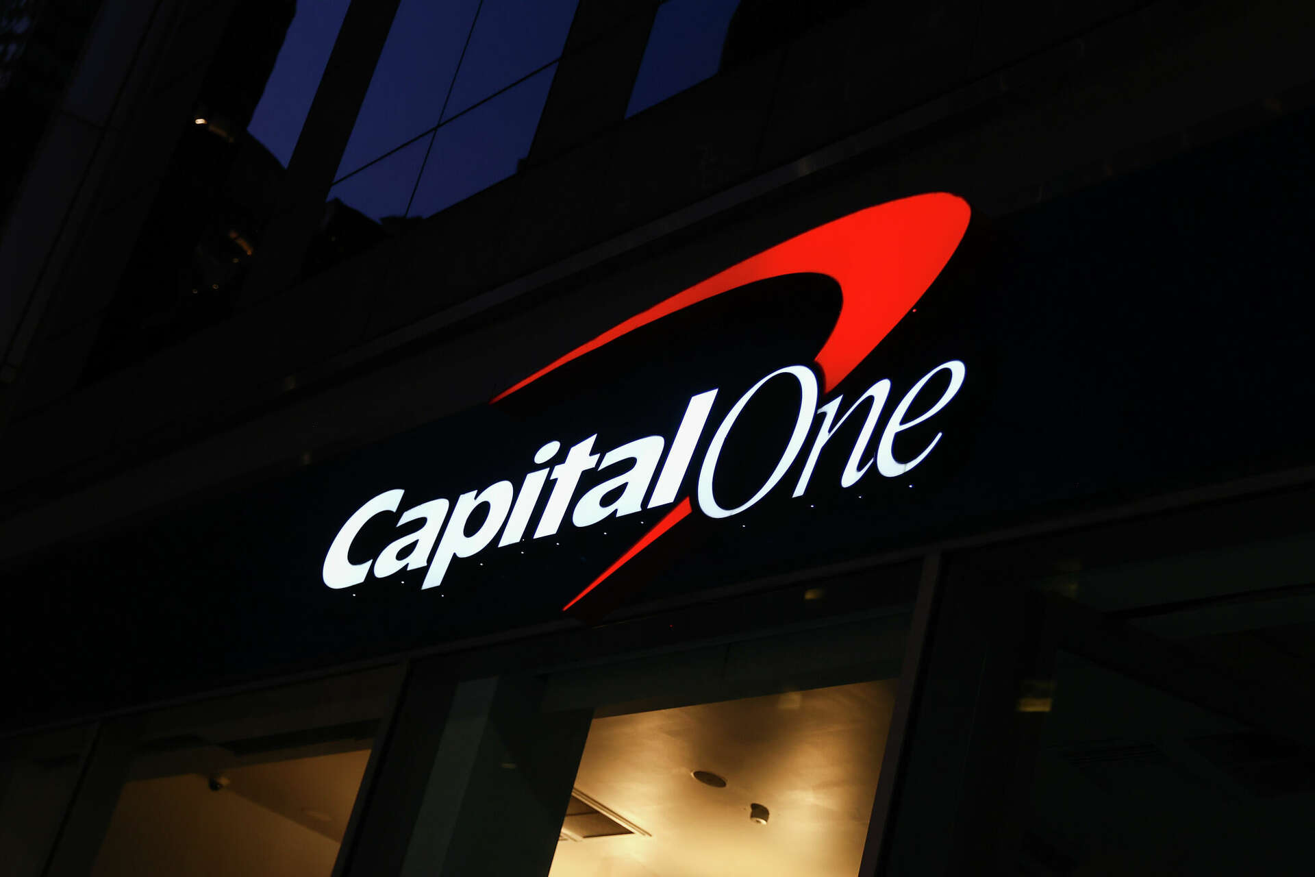 Capital one online banking outage when will service return 