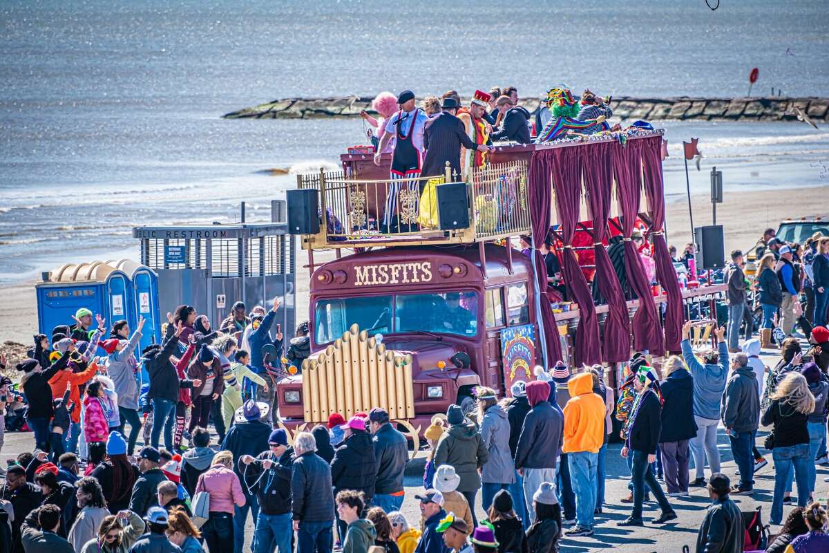 Most of the island's bigger Mardi Gras parades start on Seawall Boulevard before heading to the Strand Historic District.