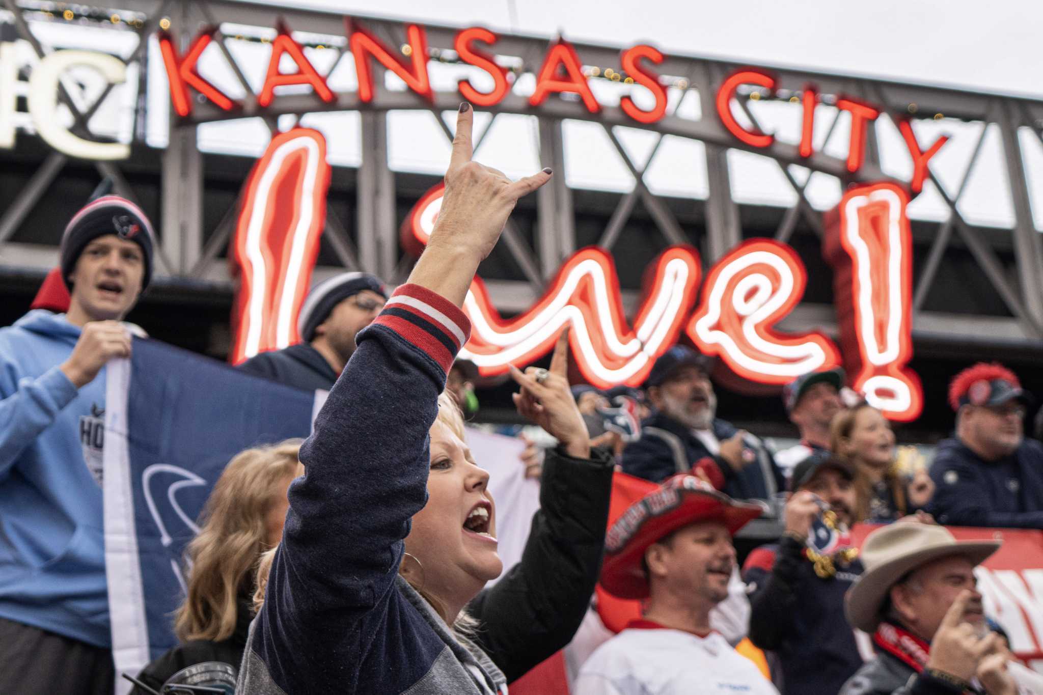 AFC Playoff Showdown: Houston Texans vs Kansas City Chiefs en un Día Frío