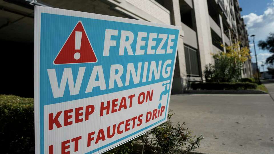 A freeze warning sign is photographed ahead of the winter storm Saturday, Jan. 18, 2025 in Houston.