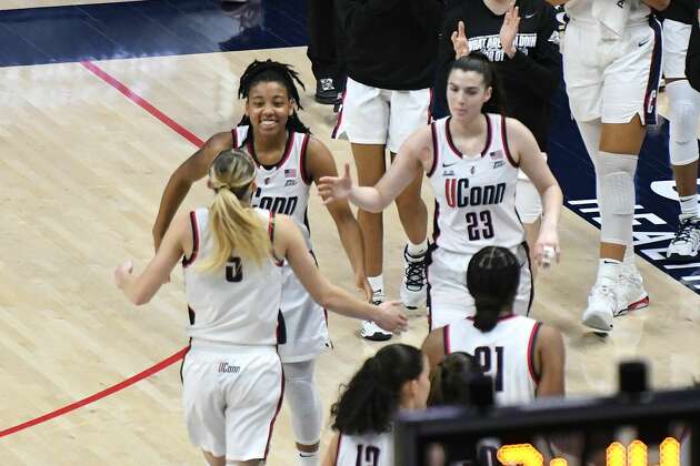 UConn women's basketball cruises to victory over Seton Hall