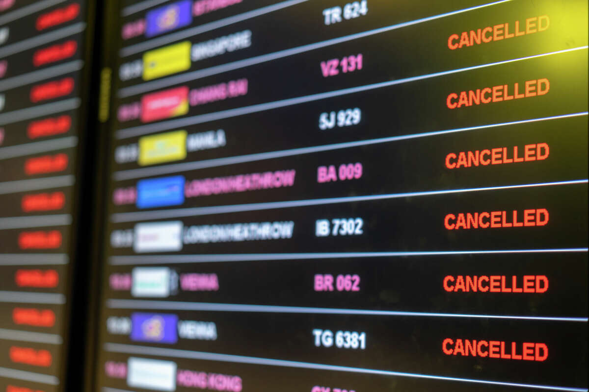 Air travel will be suspended at all major Houston-area airports during the winter storm this week.