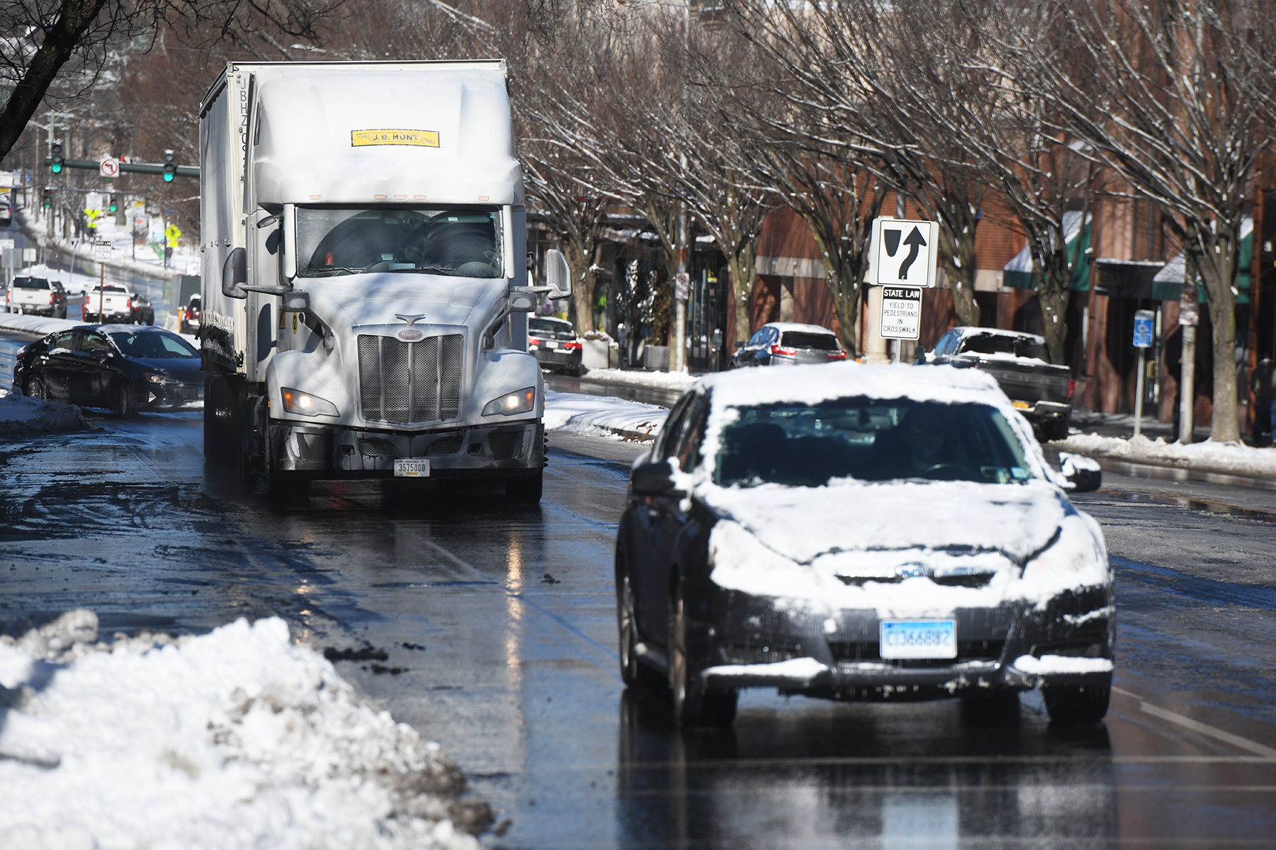 Freezing rain in CT will cause 'hazardous' Friday morning commute: NWS