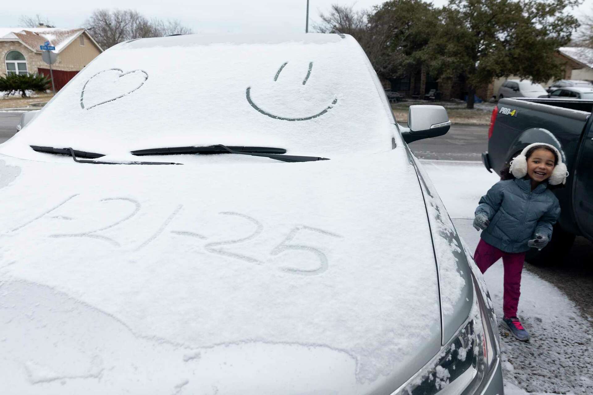 San Antonioarea schools announce winter storm closures