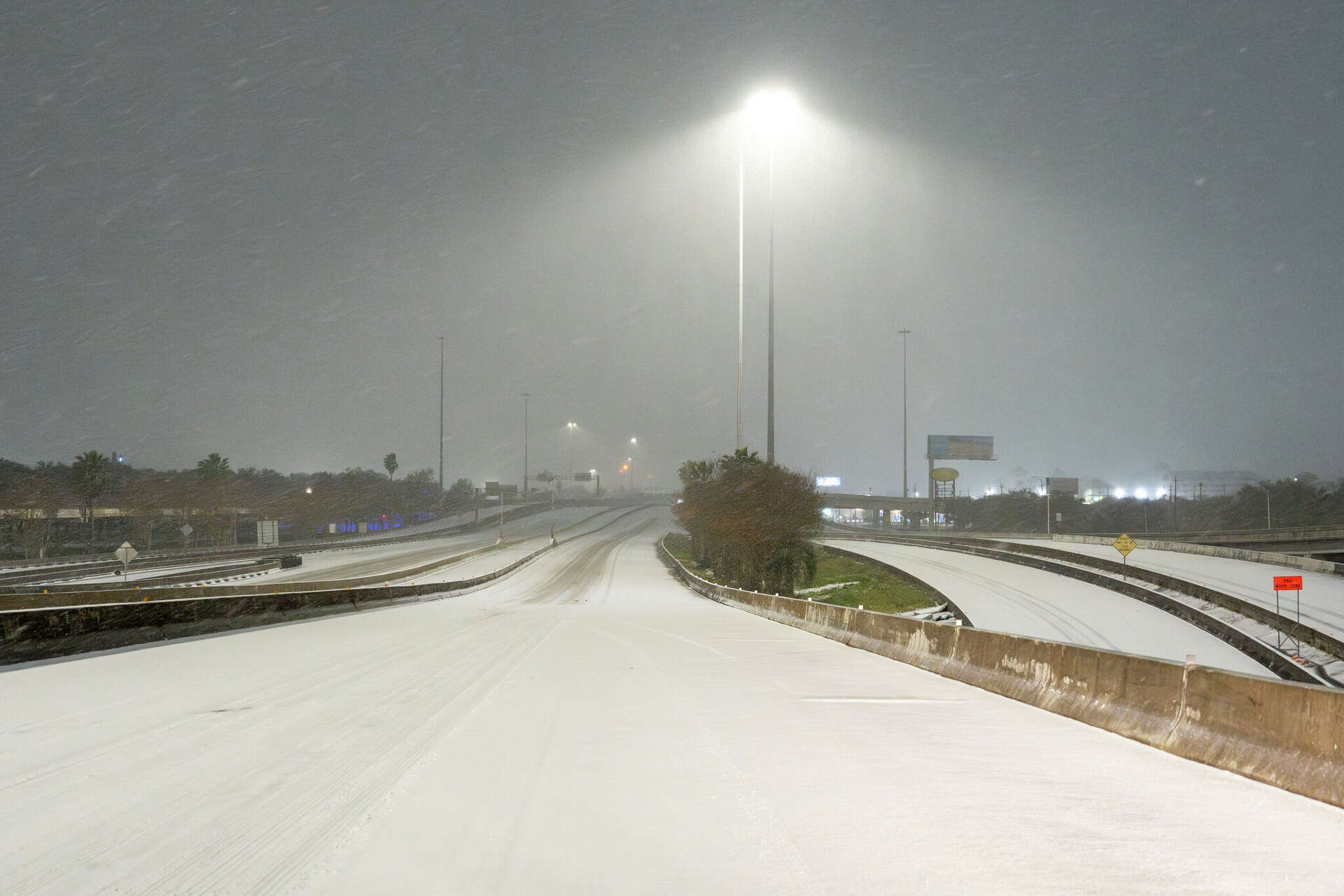 Houston airports iah hobby to reopen wednesday after winter storm