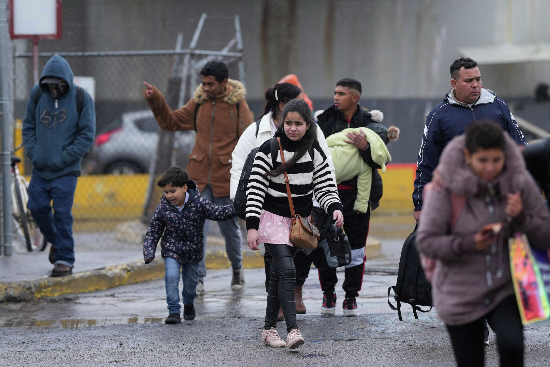 What is birthright citizenship and why does Trump want to end it?
