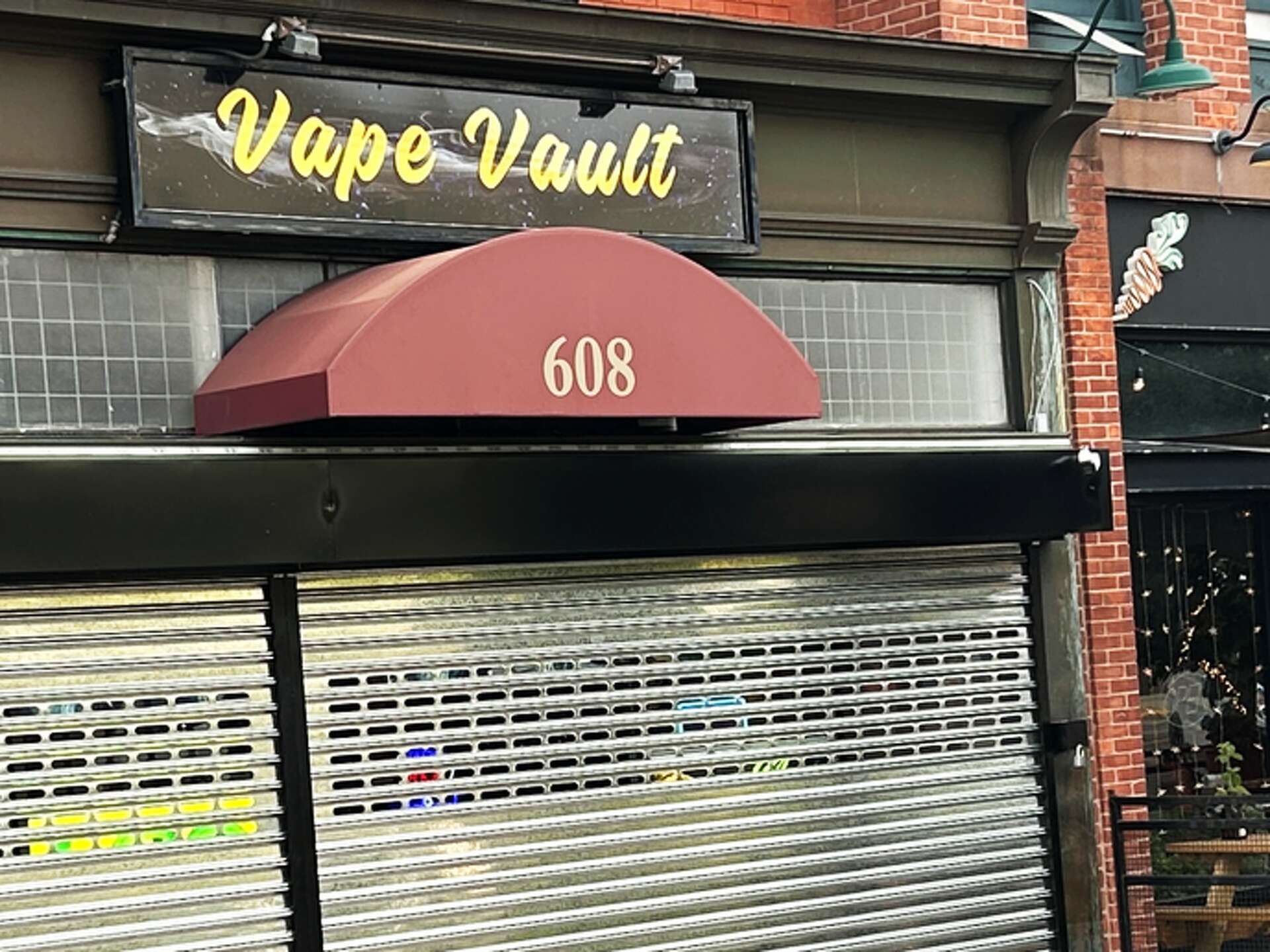 hayes vape shop Owner of Thorpe St Andrew vape shop speaks out on LED signs