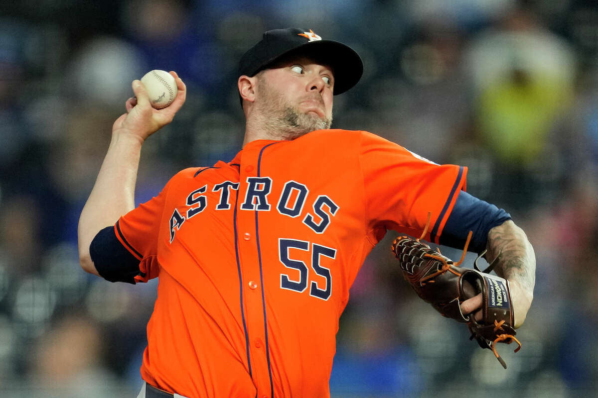 KANSAS CITY, MISSOURI - APRIL 9: Ryan Pressly #55 of the Houston Astros pitches during the eighth inning against the Kansas City Royals at Kauffman Stadium on April 9, 2024 in Kansas City, Missouri. (Photo by Jay Biggerstaff/Getty Images)