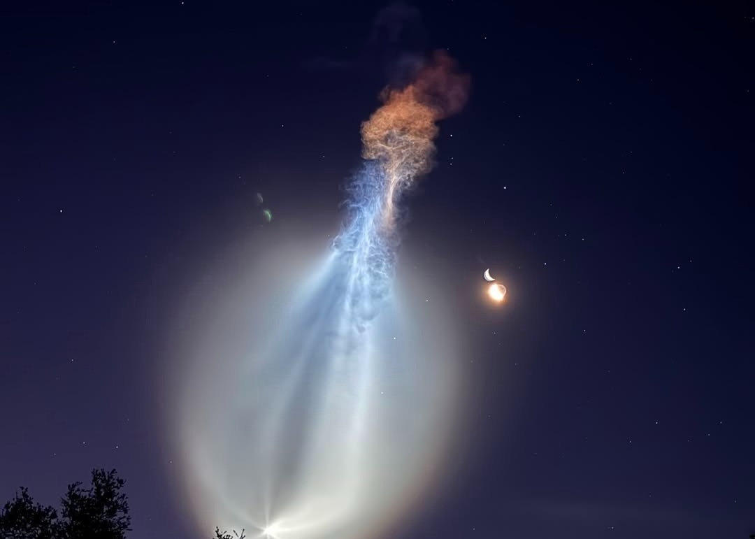 SpaceX launch lights up Bay Area skies — and sparks UFO speculation