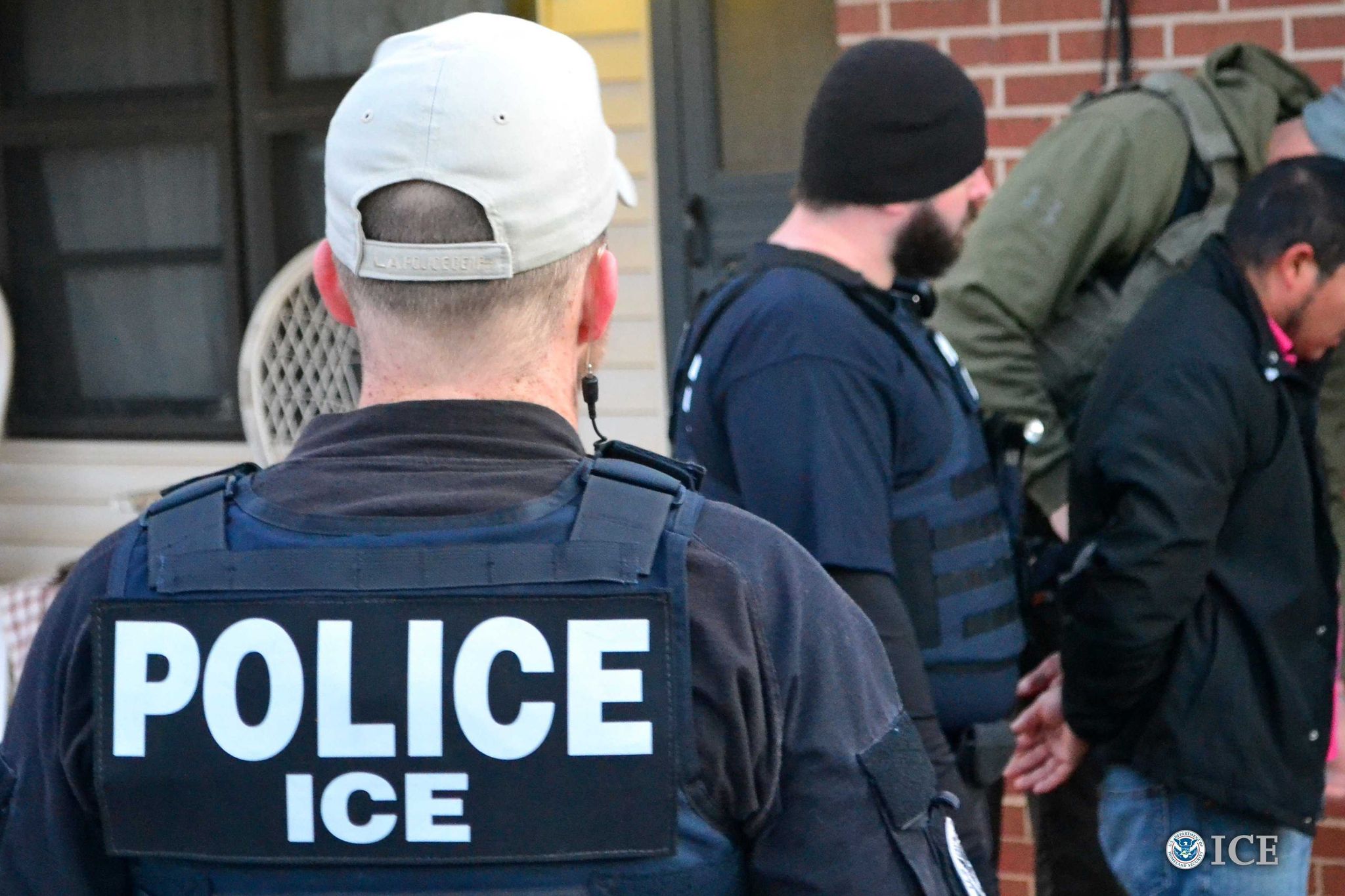 Trump directs ICE agents to focus deportations in Democratic cities
