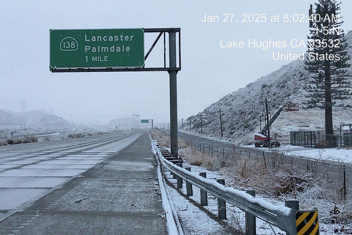 Caltrans closed Interstate 5 on Jan. 26, 2025 as snow and ice create hazards for drivers on the Grapevine. 