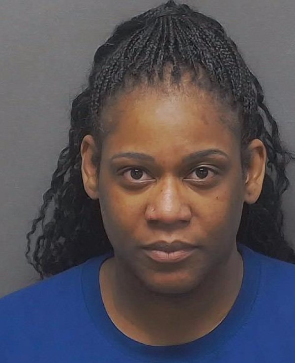 San Antonio mother accused of abandoning children, arrested
