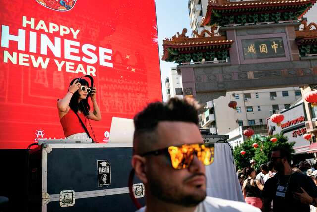 famous chinese new year songs