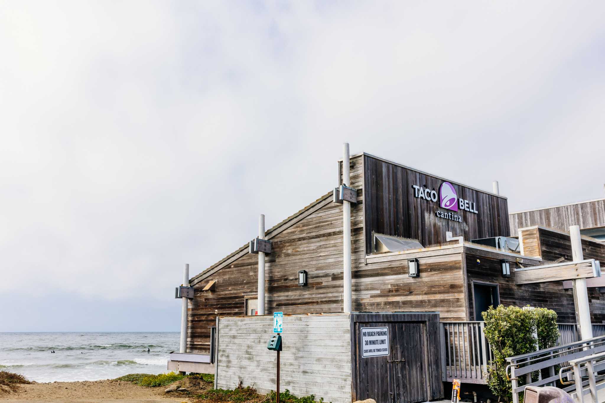 Pacifica's iconic beachfront Taco Bell reopens after remodel