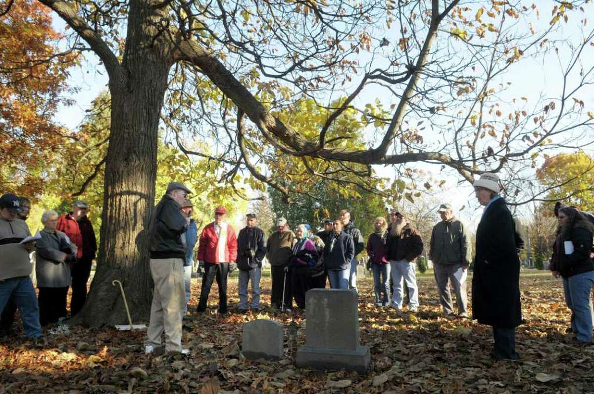 Tour of historic graves at Vale Cemetery