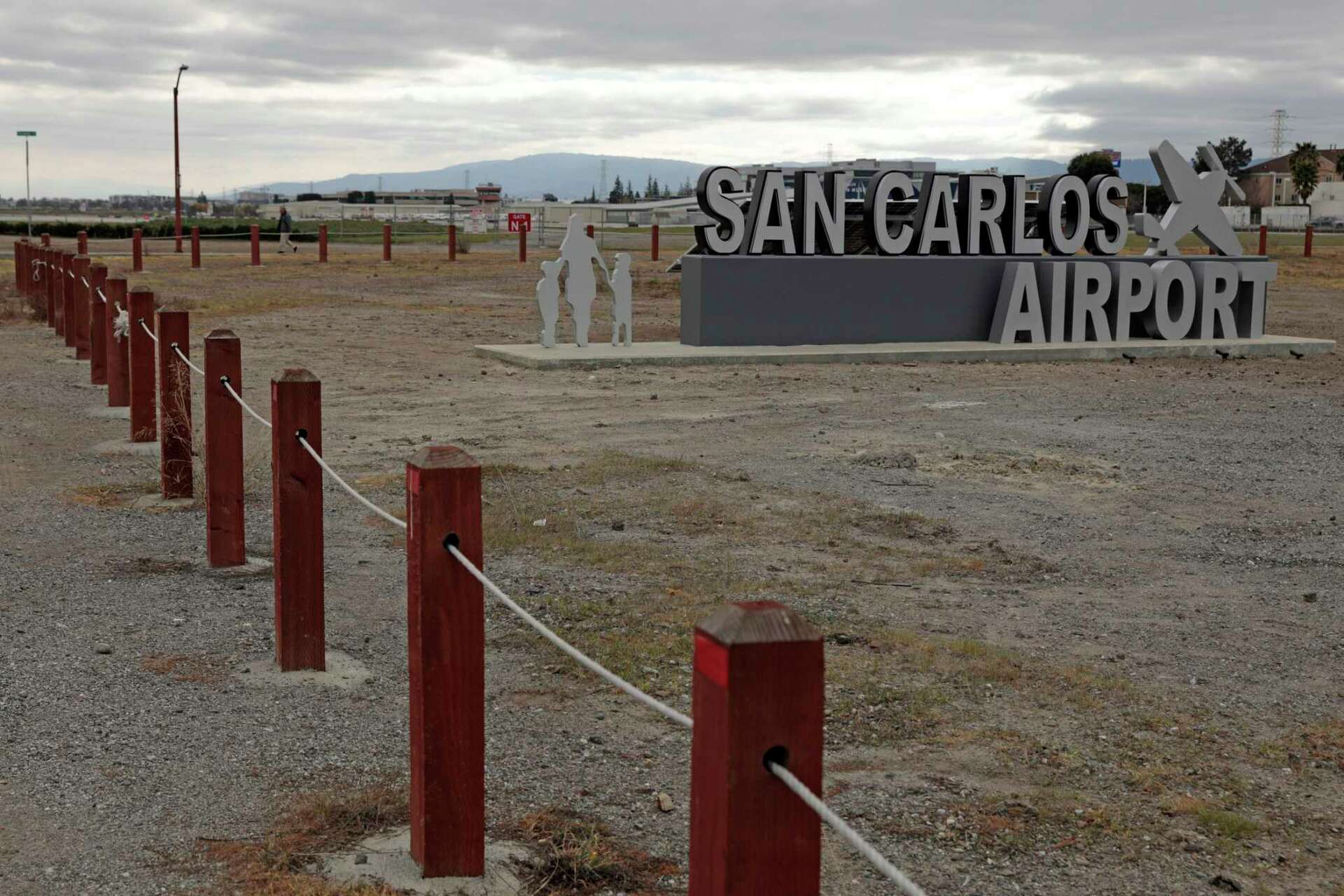 Bay Area airport on SFO flight path may lose air traffic controllers