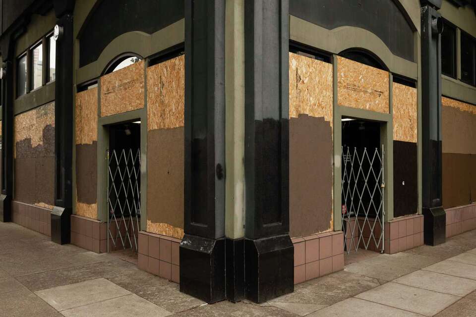 MONUMENT : Carrie Mae Weems　500部限定 Photographer Carrie Mae Weems confronts the 'changing same'