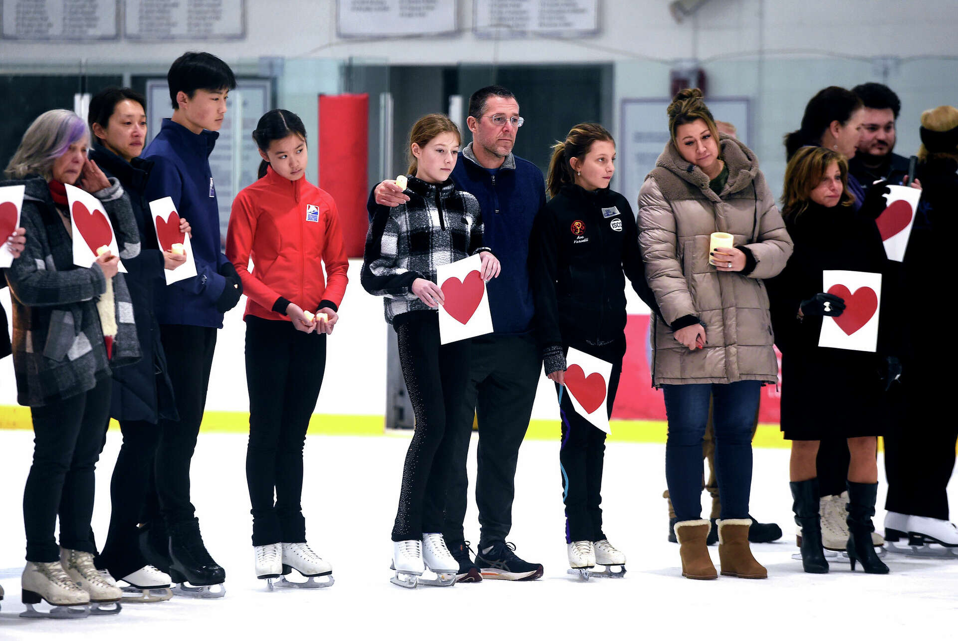 CT skating community honors skaters, coaches killed in DC plane crash