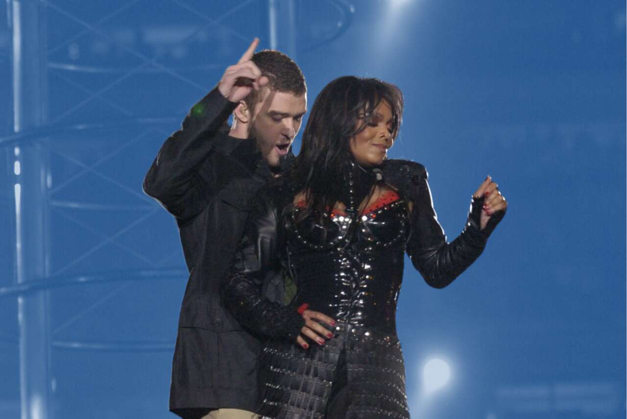 janet jackson justin timberlake super bowl halftime video