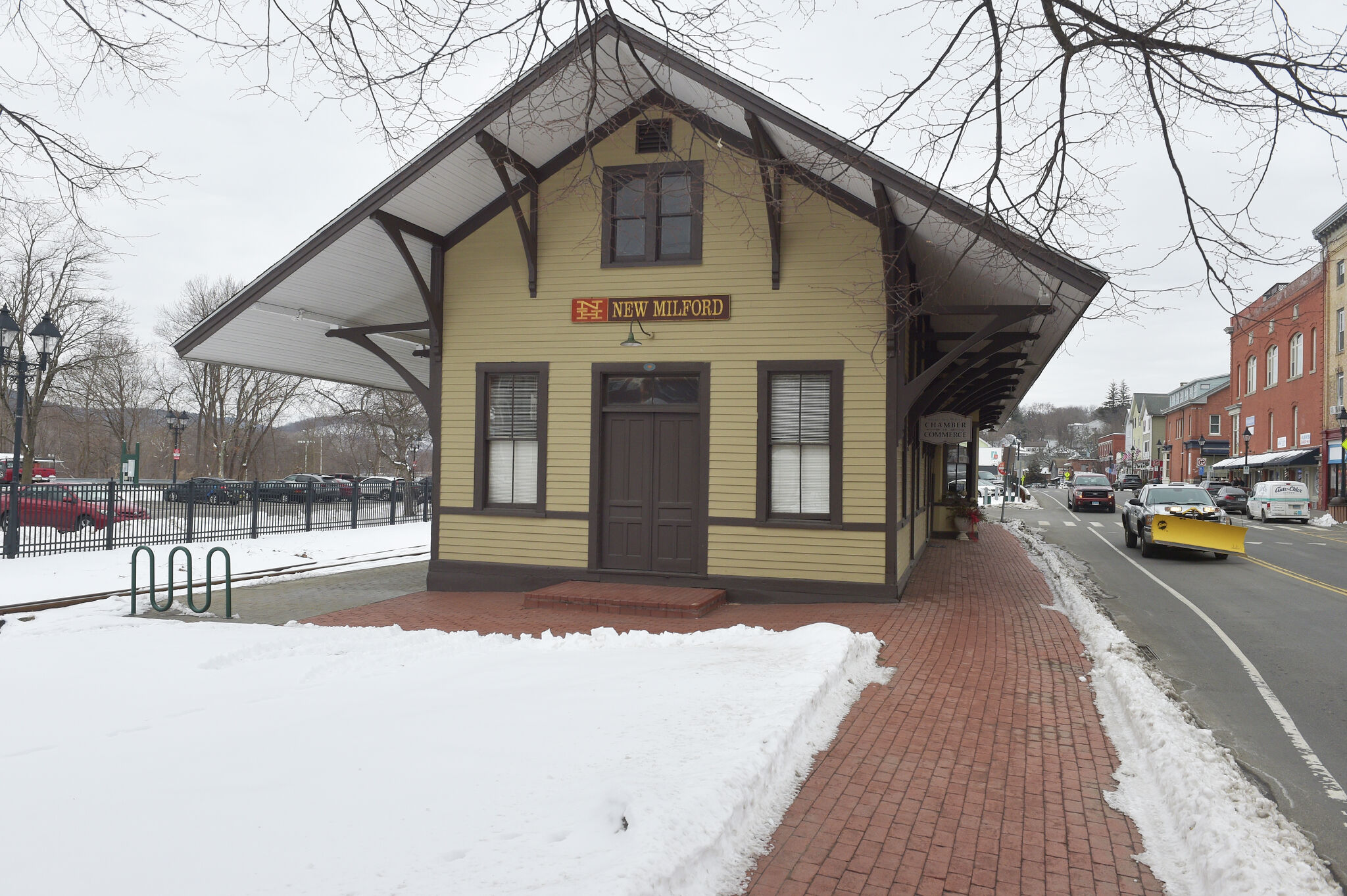 CT representatives support bringing commuter rail lines to New Milford
