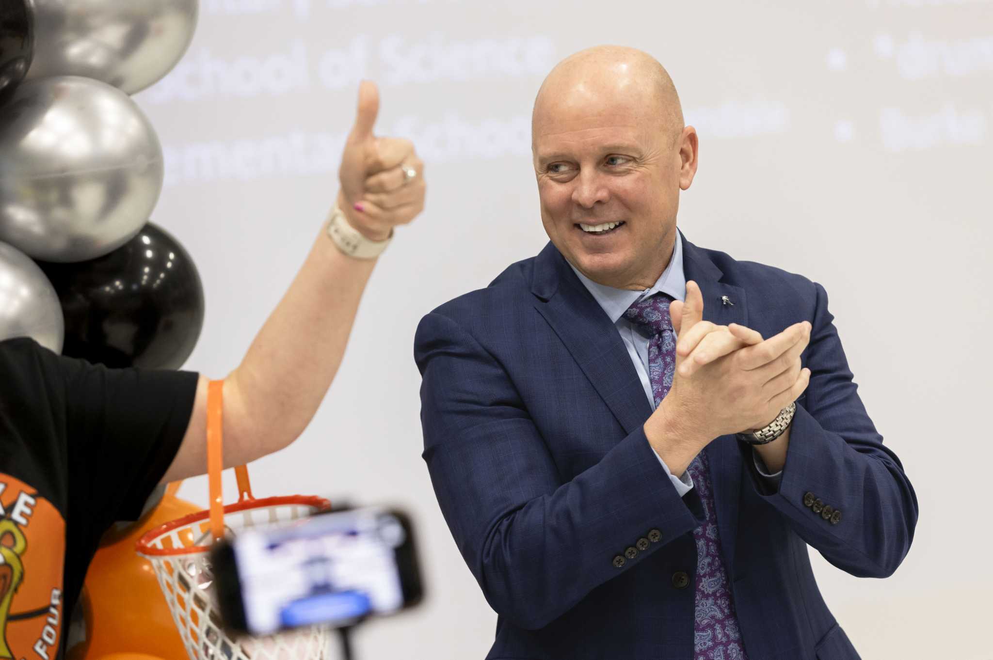 The Northside ISD board was expected to consider a 'voluntary retirement agreement' for Superintendent John Craft.