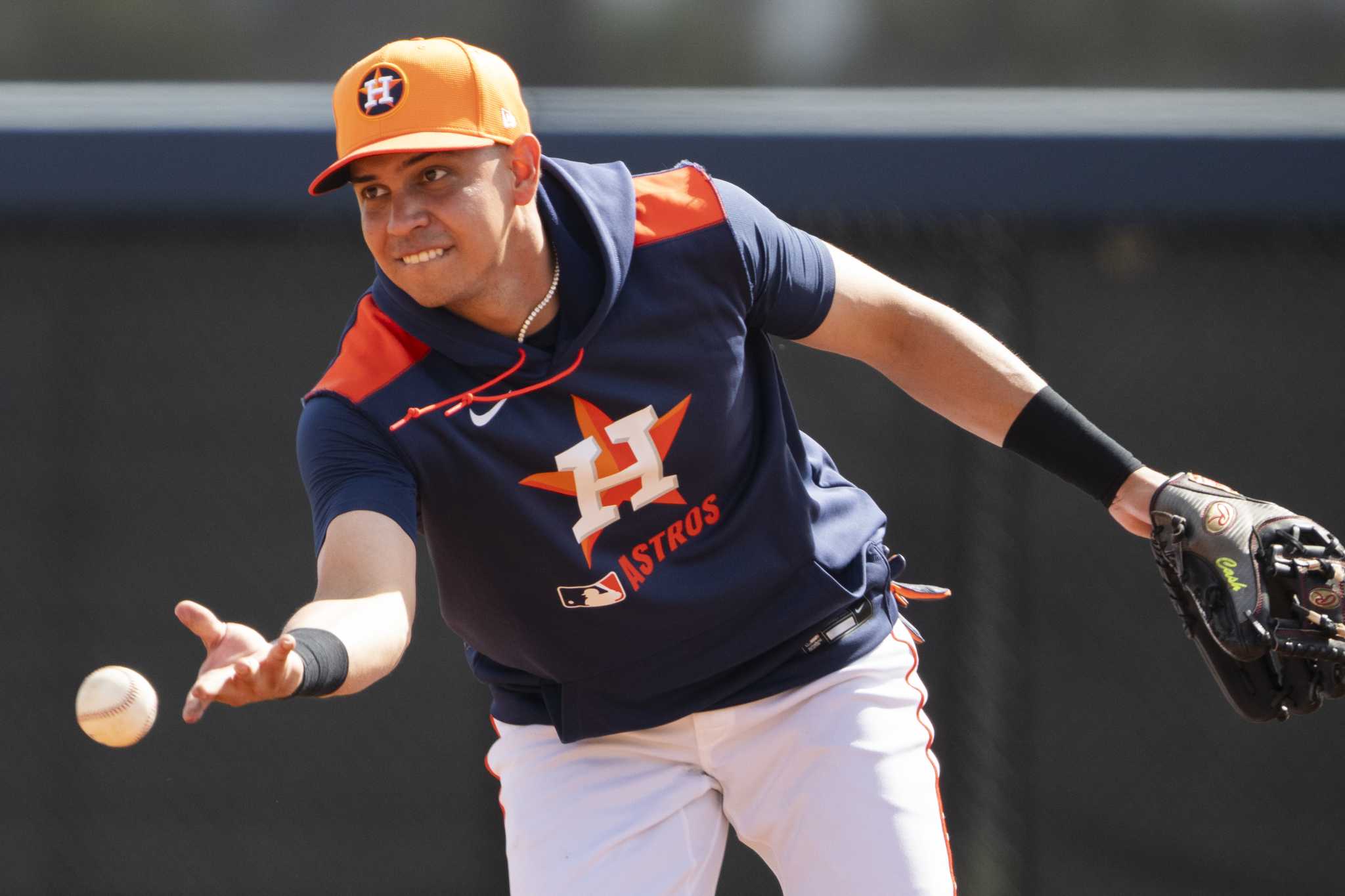 Houston Astros: Mauricio Dubón's versatility gives options at second