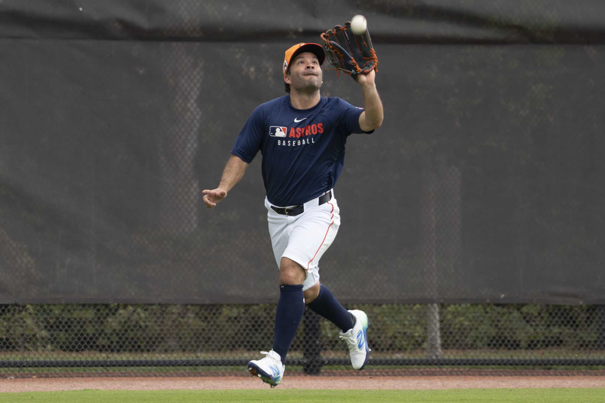 Houston Astros: Jose Altuve 'getting after it' in introduction to OF