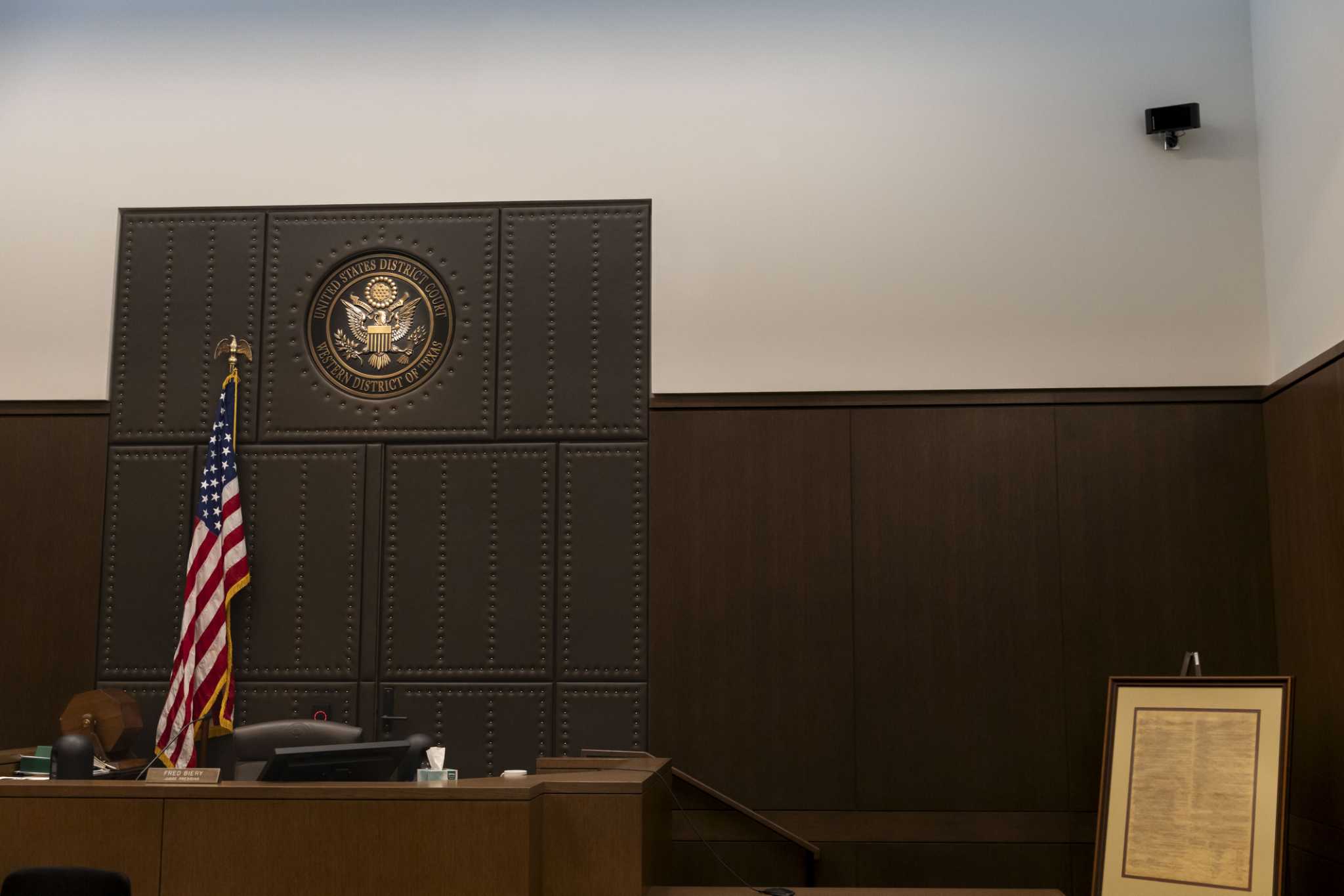 Man gets 7 years for smuggling guns from San Antonio to Mexico
