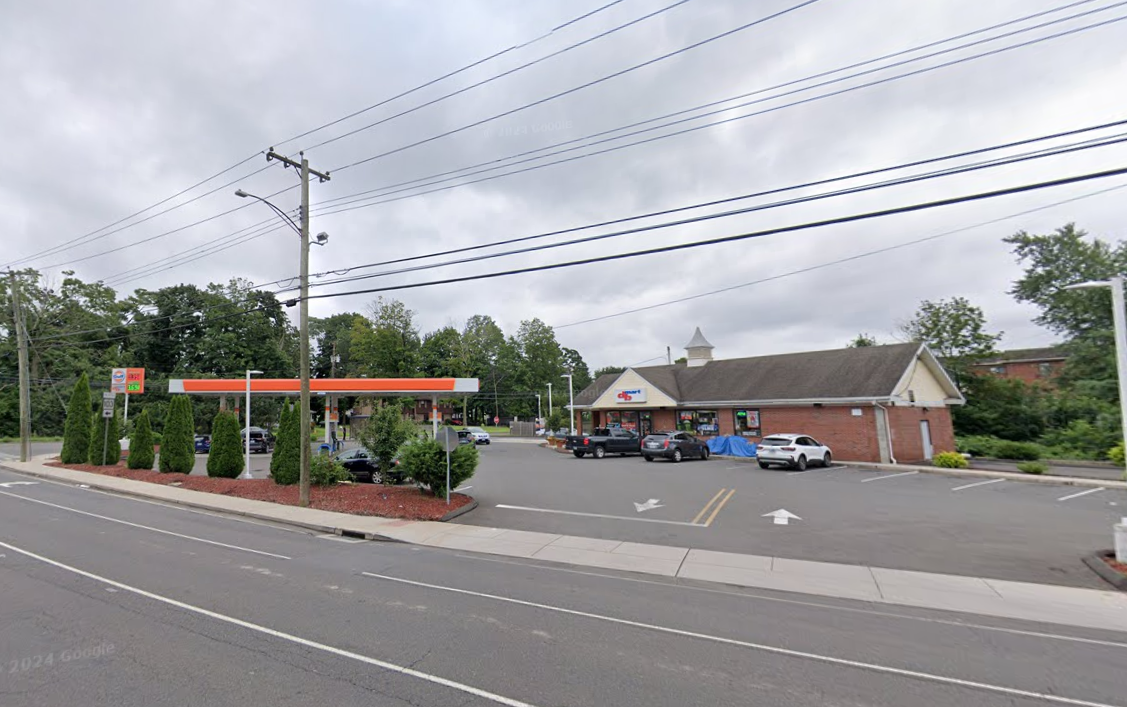 Suspect sought in North Haven robbery at Quinnipiac Avenue gas station