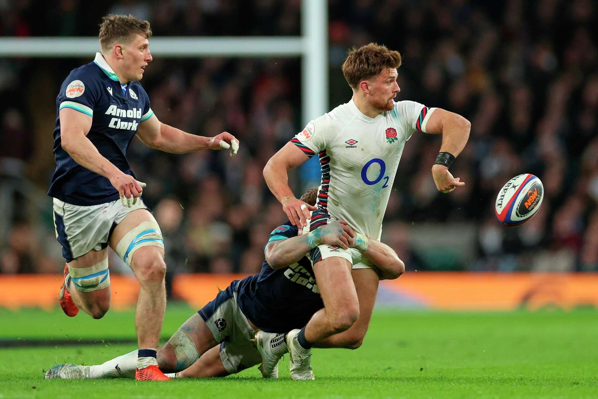 England regains Calcutta Cup after Scotland misses goalkicks at Twickenham