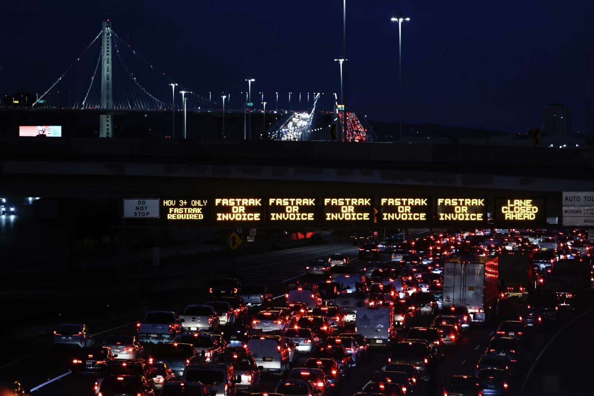 Bay Area FasTrak scams surging again, threatening legal action(02)