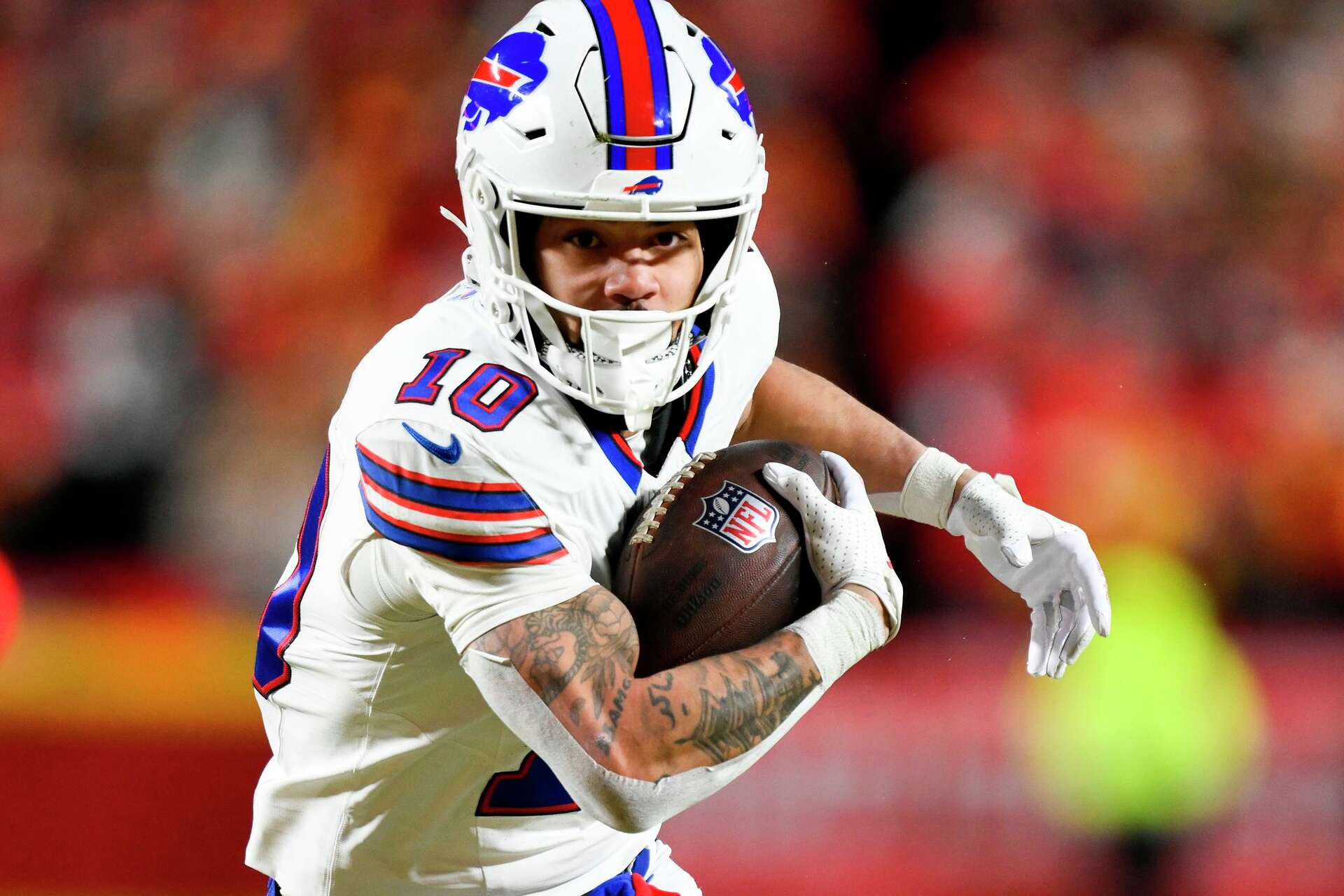 Bills agree to 4-year contract extension with receiver Khalil Shakir