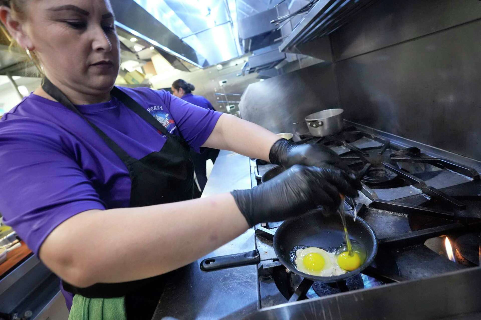 Egg prices to rise 41% in 2025 as bird flu crisis deepens, USDA warns
