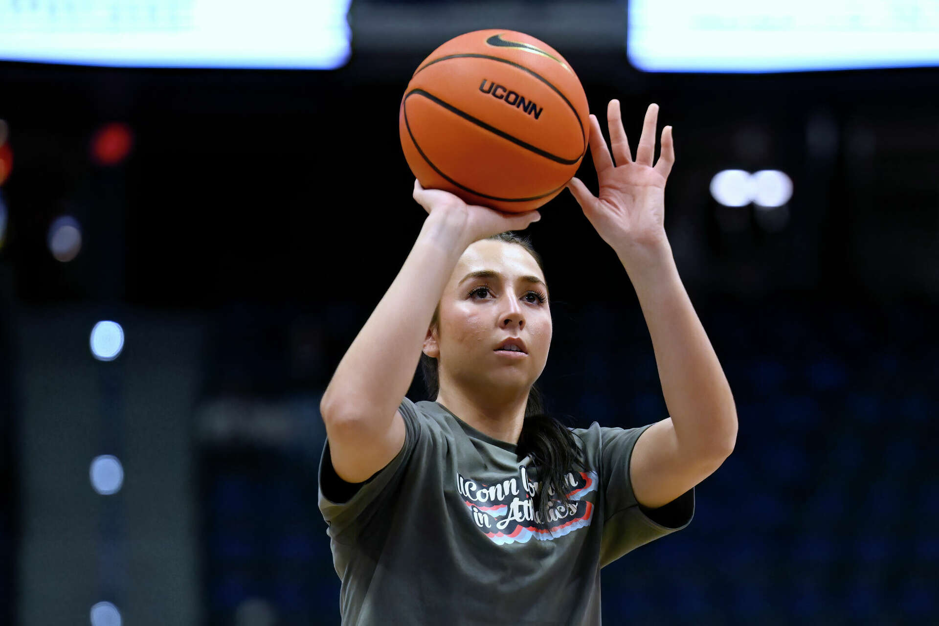 Caroline Ducharme will return to UConn women's basketball next season