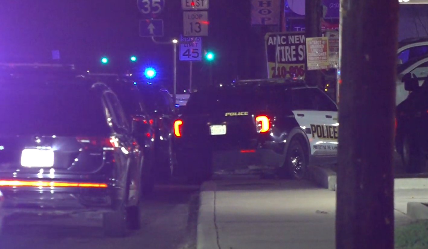 Man hospitalized after shooting at San Antonio police